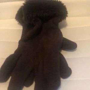 Ladies brown gloves good shape hardly worn